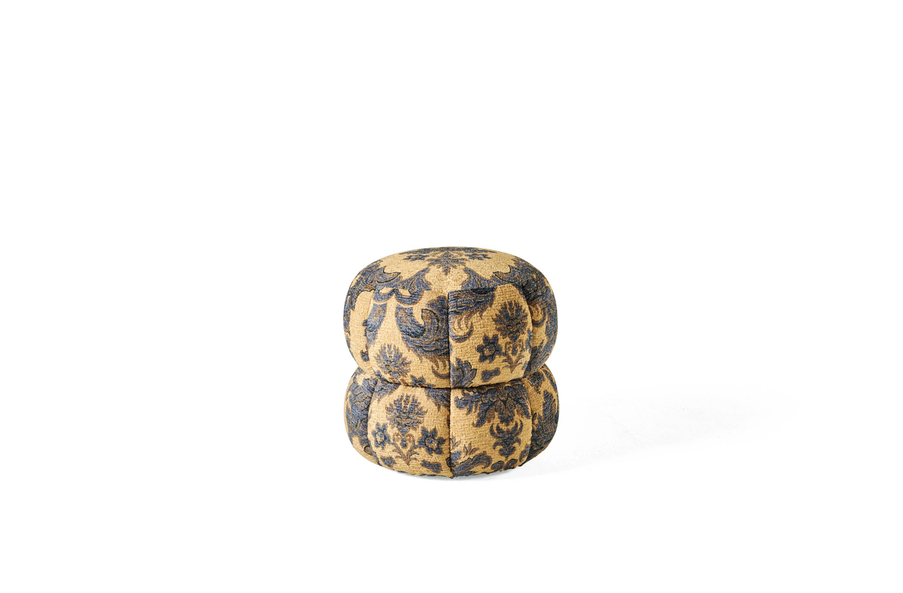 ETRO HOME INTERIORS_QUILTANA_pouf_05.jpg