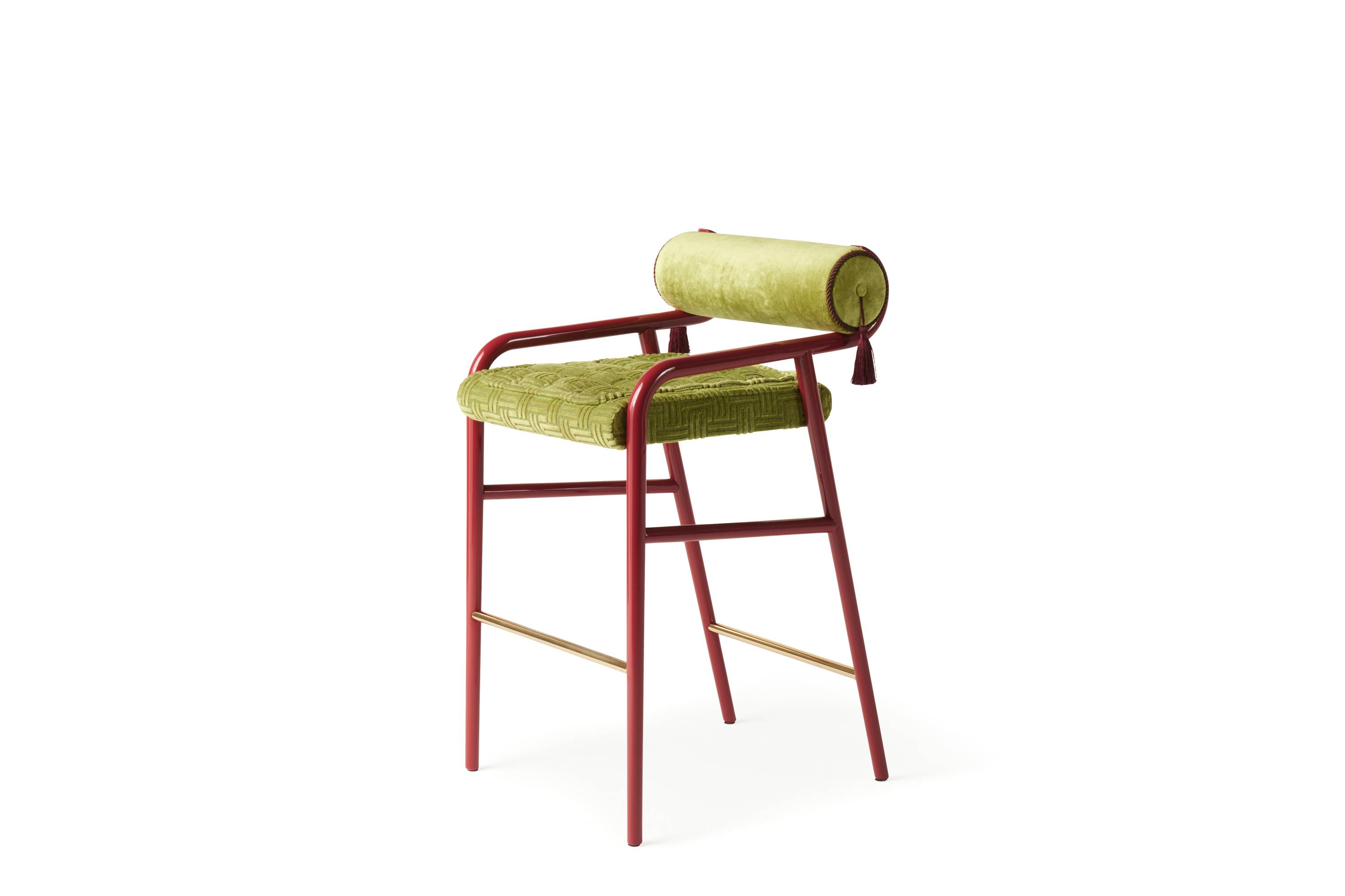 EHI_OPUS_bar-stool_T.OPUCH03AFFAA_2026_02.jpg