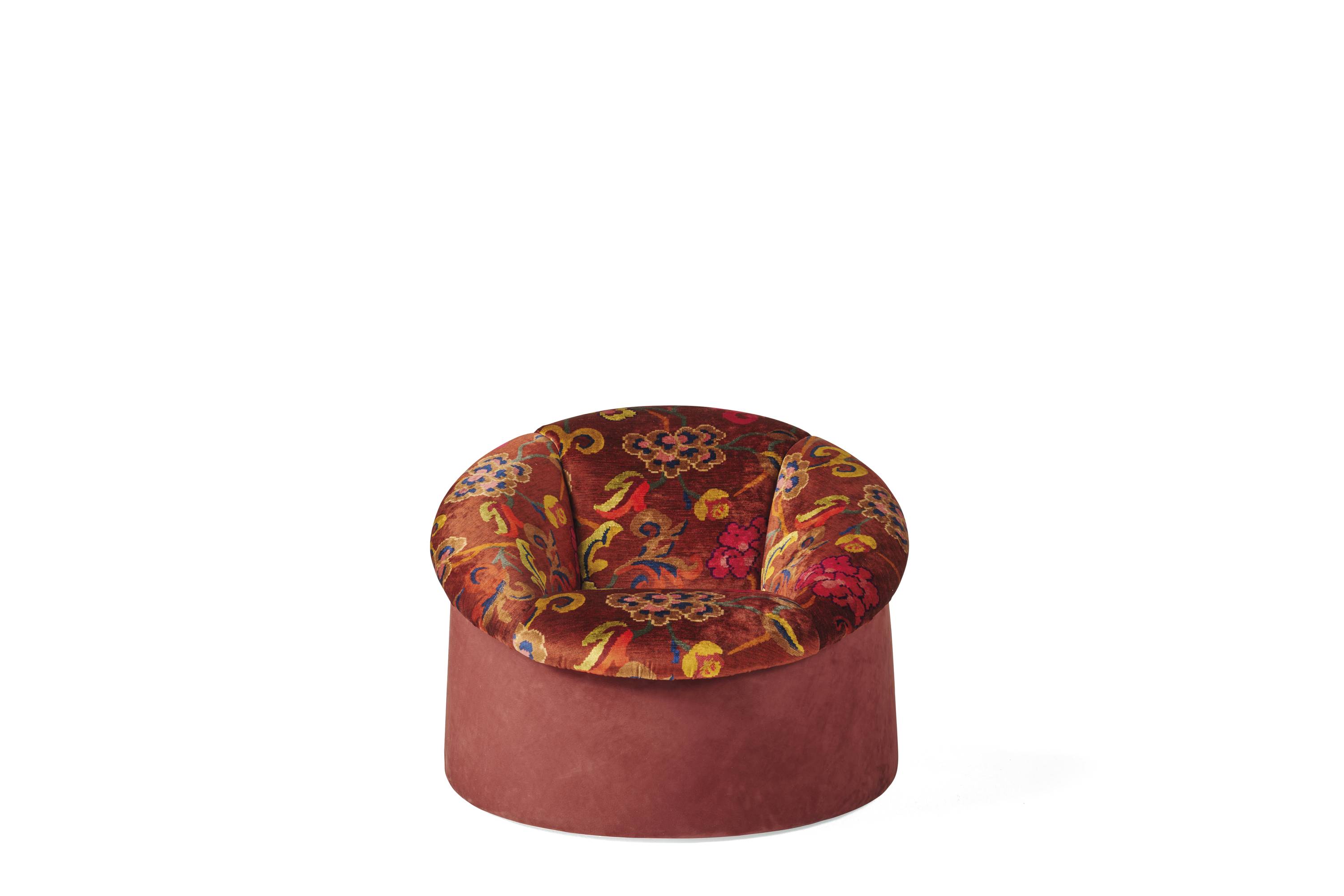 EHI_DAHLIA_armchair_T.DAHSA01BLFBB_2025_01.jpg