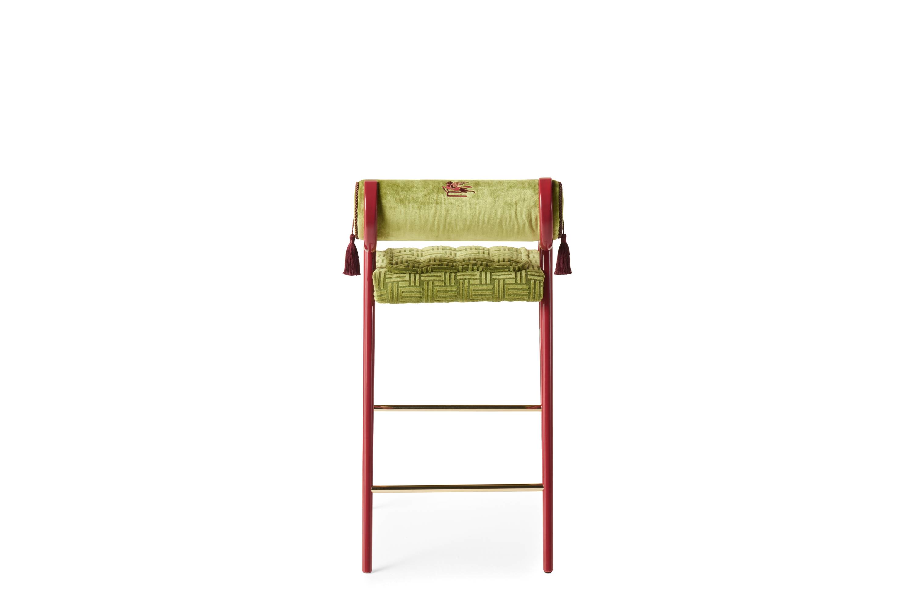 EHI_OPUS_bar-stool_T.OPUCH03AFFAA_2026_04.jpg