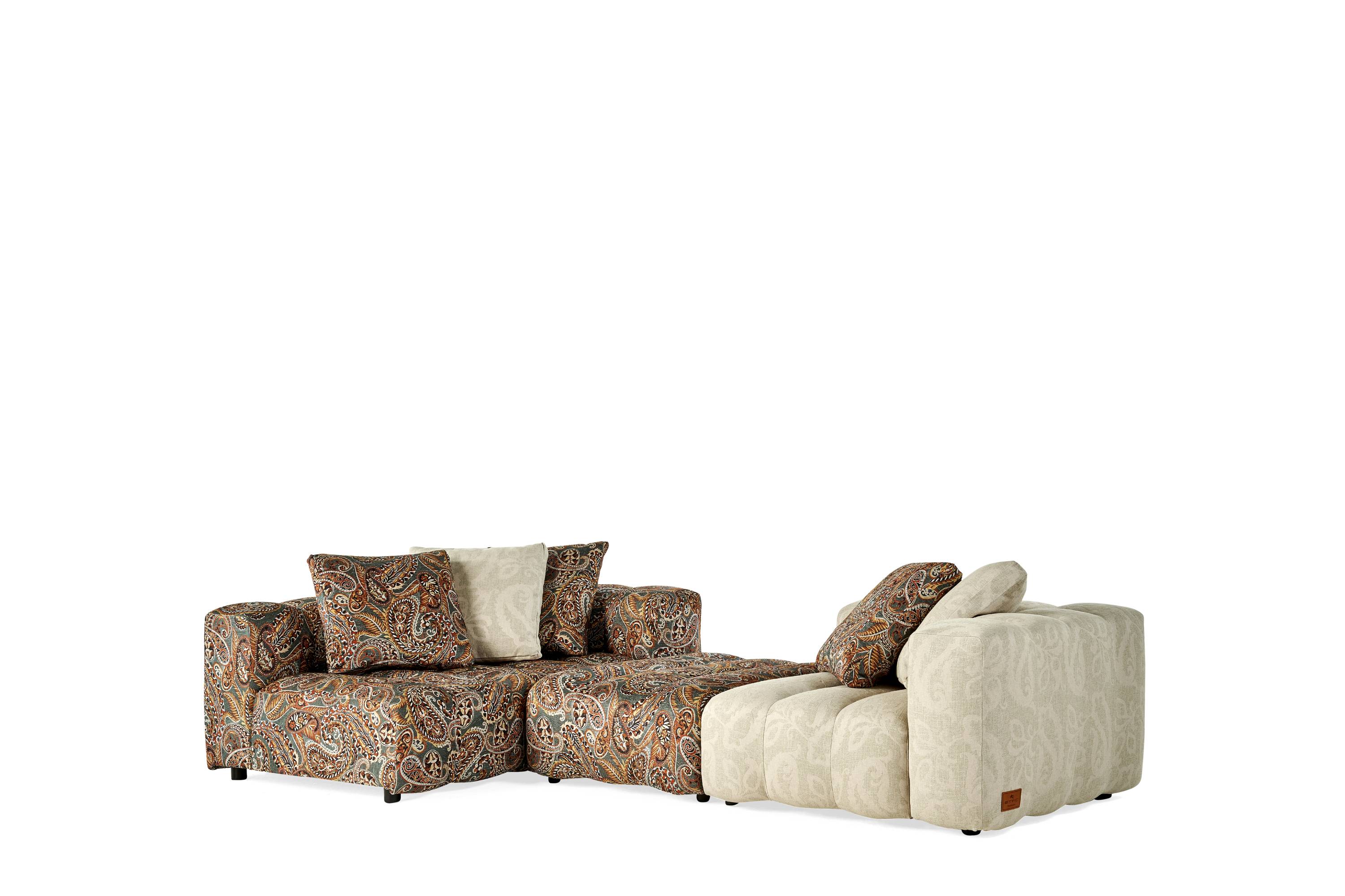 EHI_RATIO_sectional-sofa_composition-1_2025_02.jpg