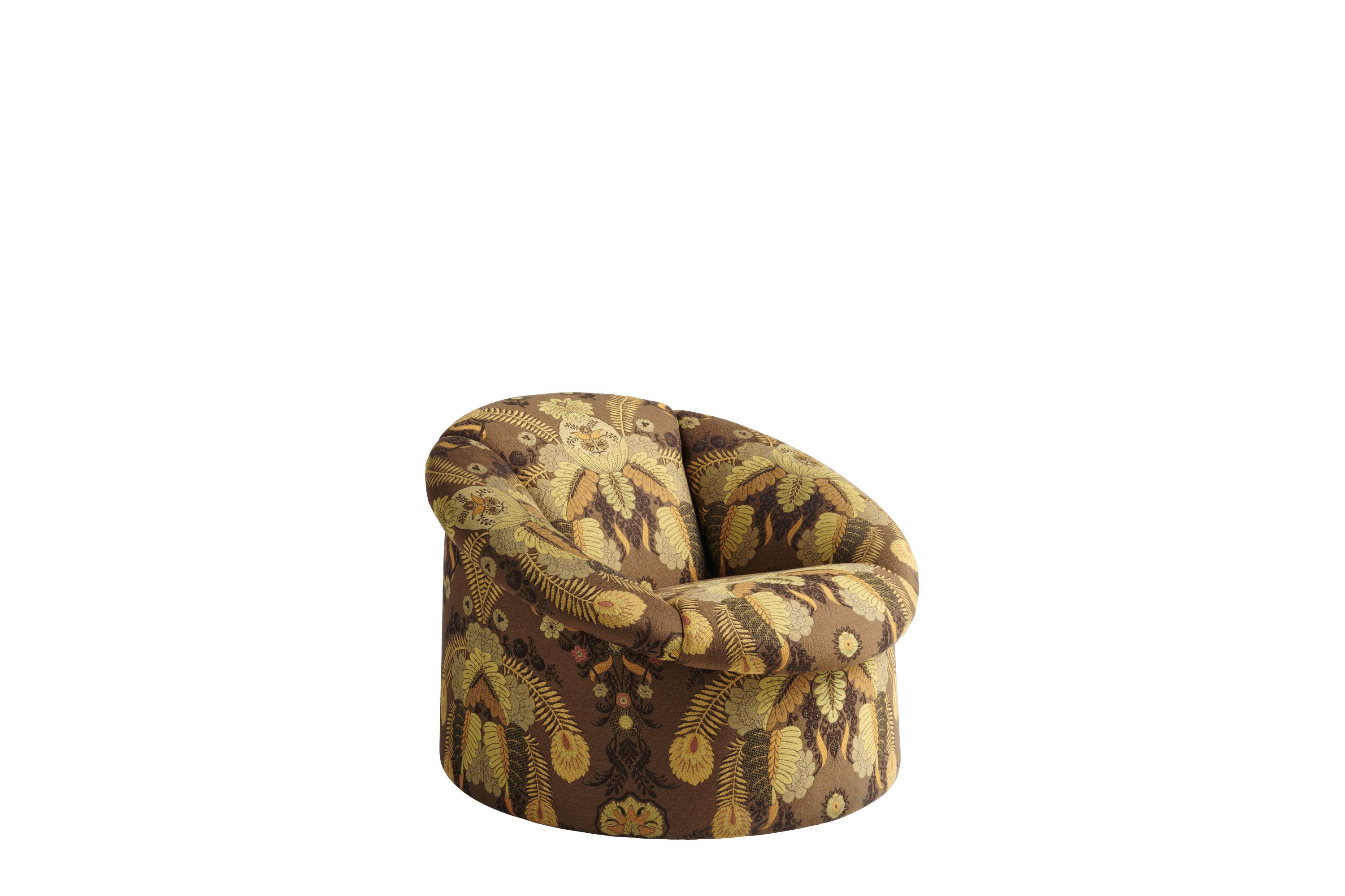 EHI_DAHLIA_armchair_T.DAHSA01BFFAA_2023_02.jpg