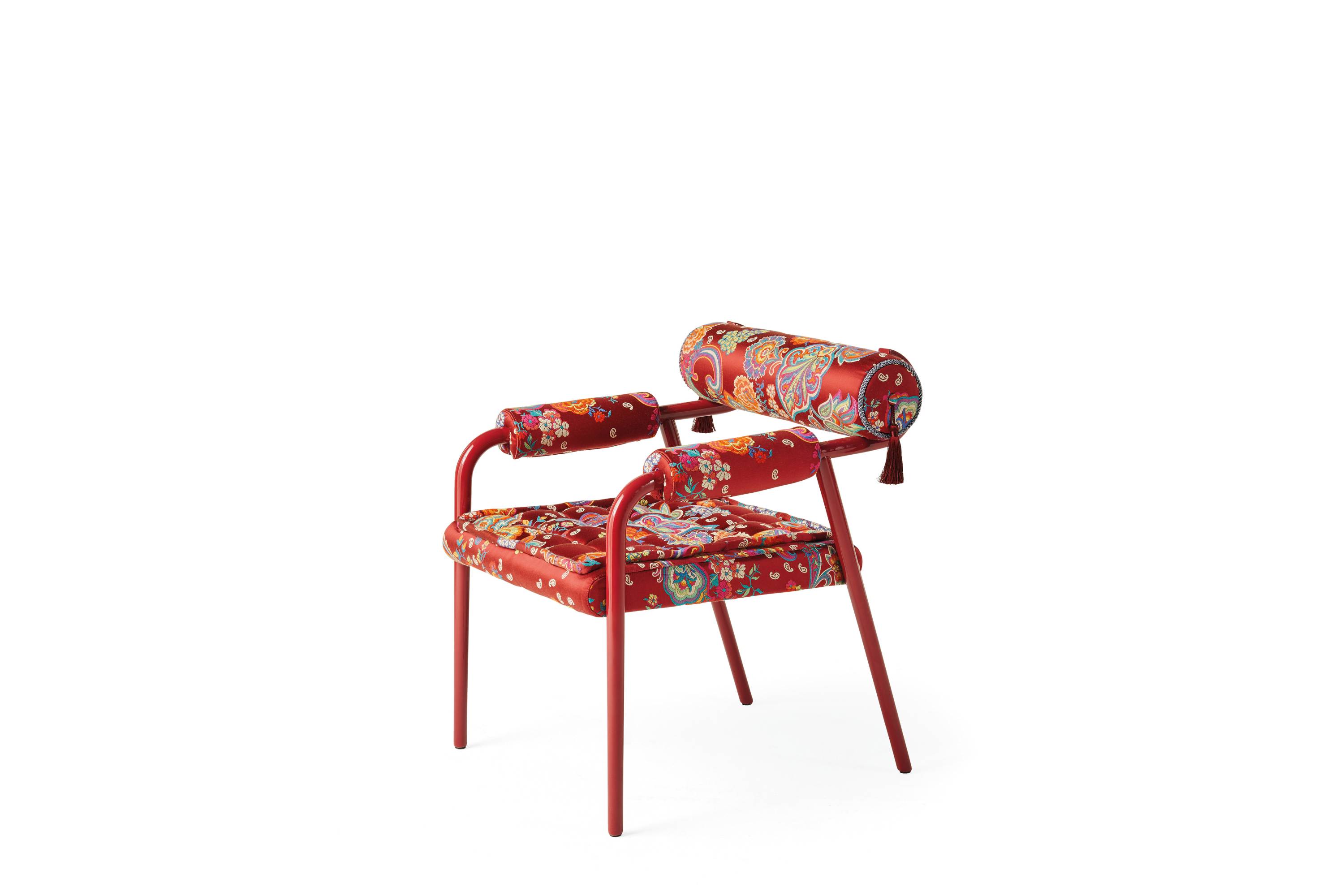 EHI_OPUS_chair-with-armrests_T.OPUCH02AFFDD_2026_02.jpg