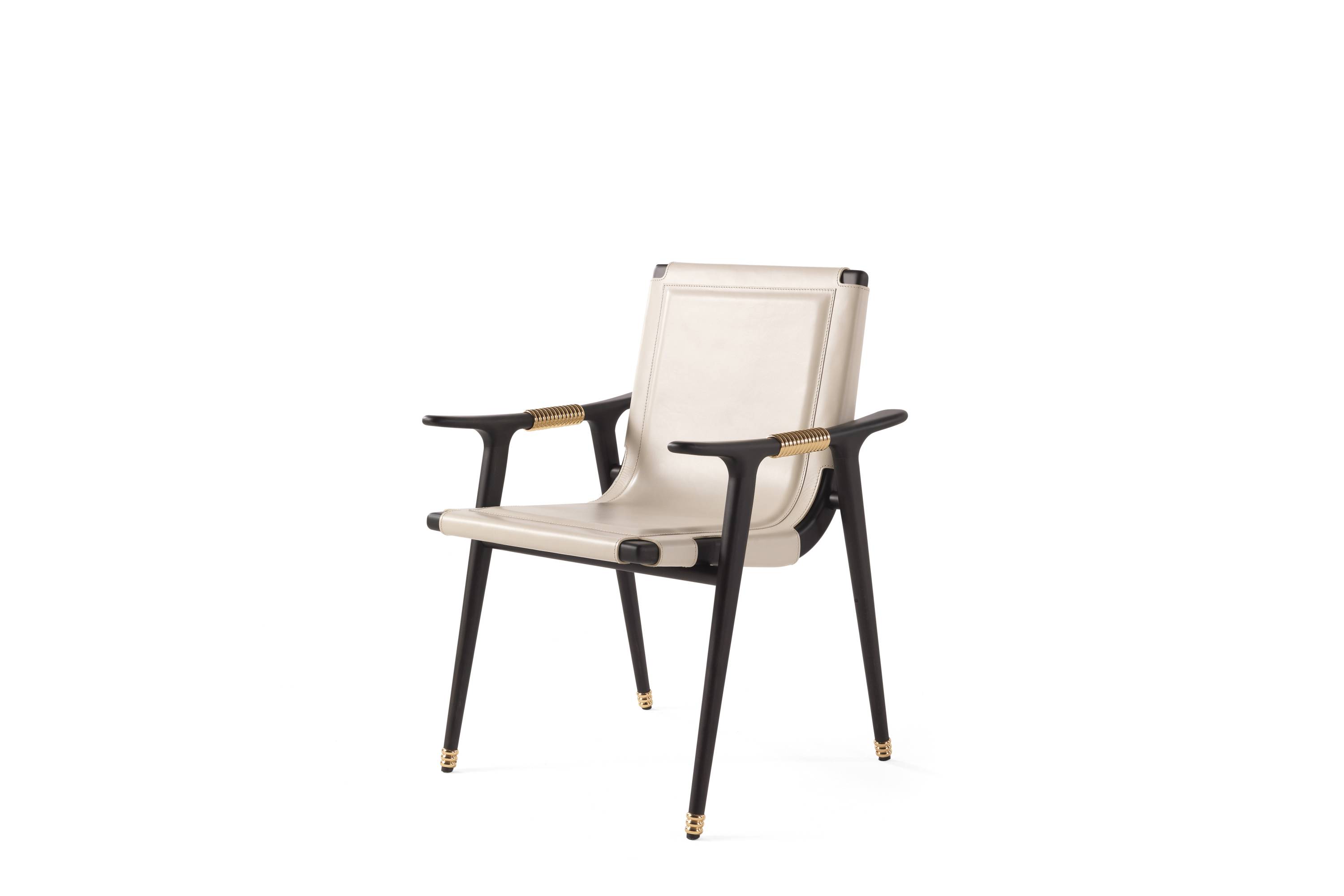 EHI_DINKA_chair-with-armrests_E.DIN.132.AAG_2021_02.jpg