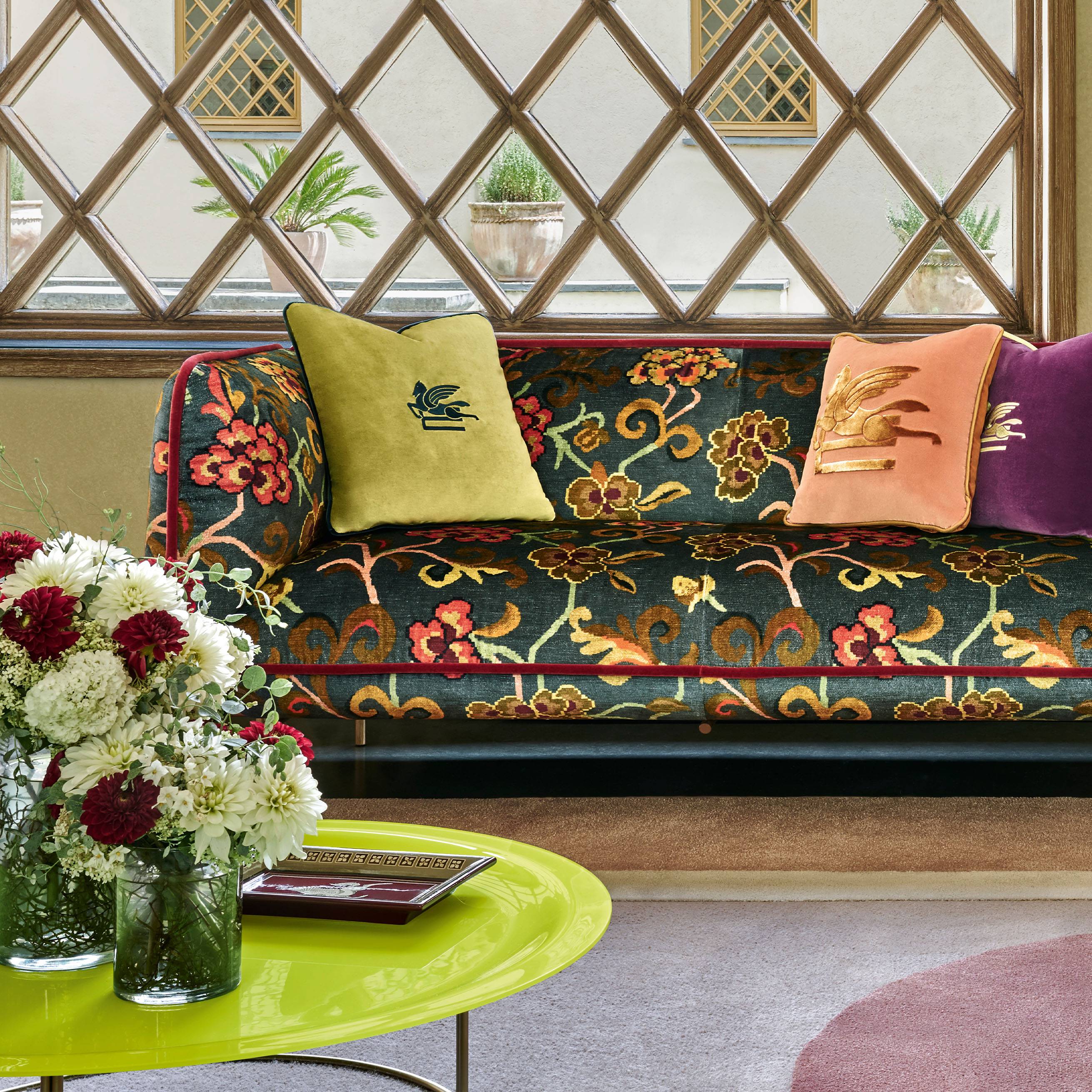 EHI_Living-Lore_Catalogue2025_42