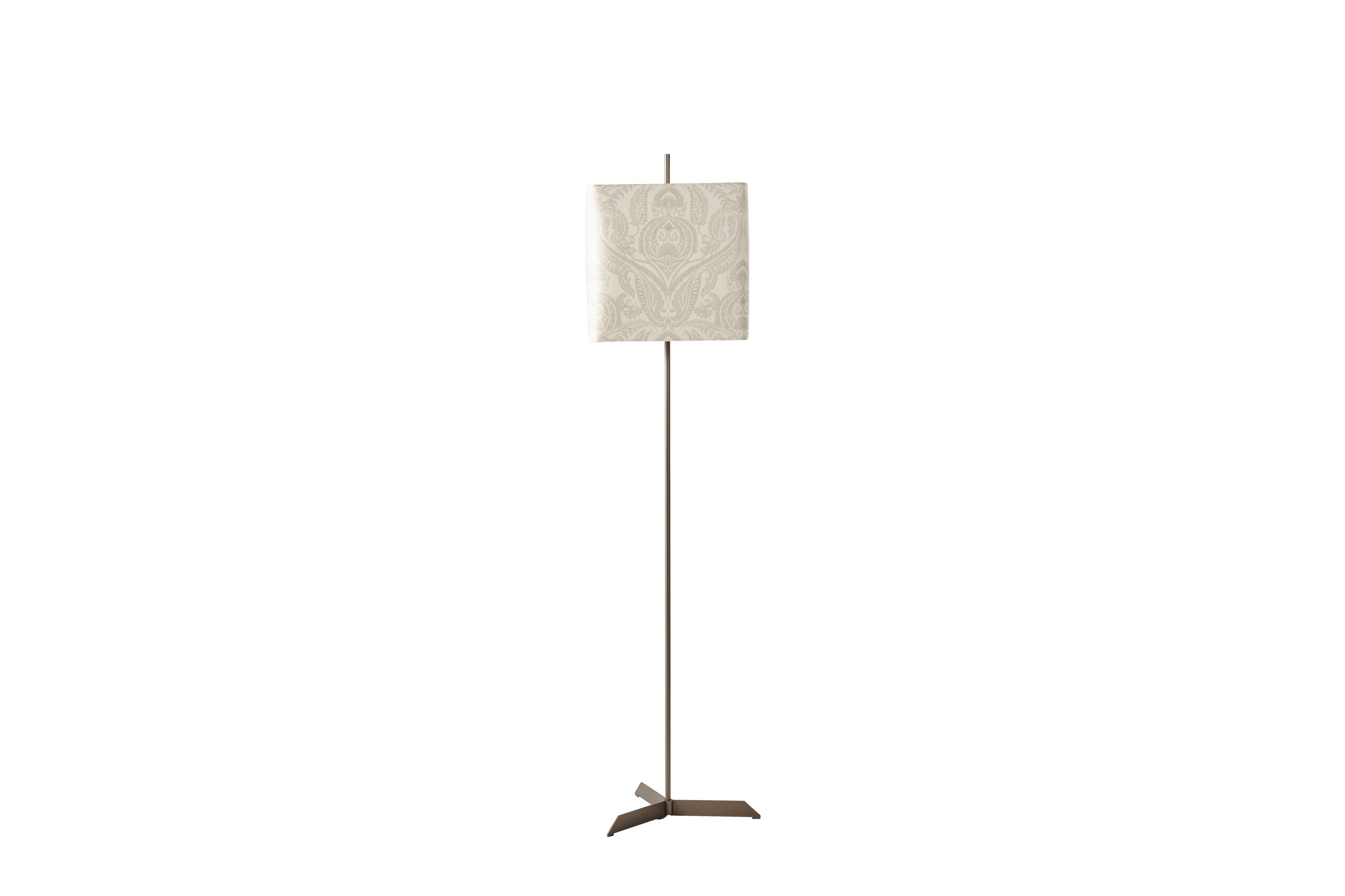EHI_DICE_floor-lamp_T.DICLA01AMFBL_2025_03.jpg