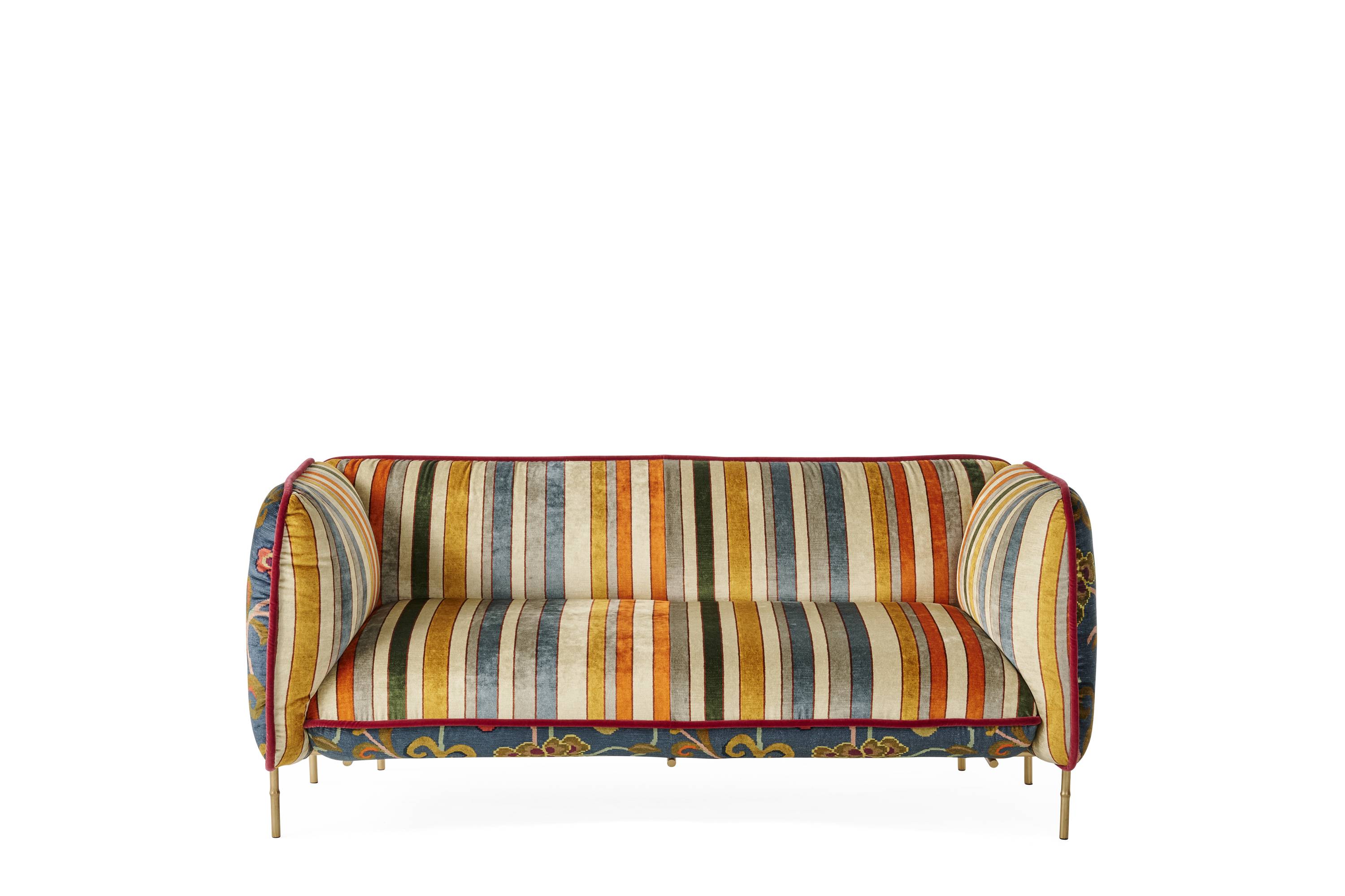 EHI_REED_2-seater-sofa_T.REESA02AFFBB_2025_06.jpg