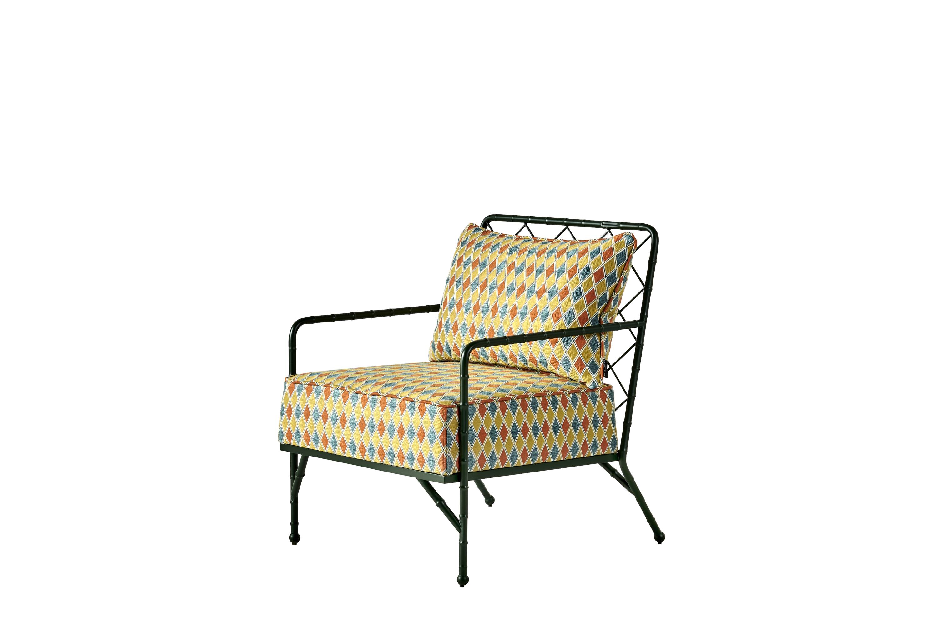 EHI_TEBE_armchair_T.TEBOL01AZZBB_2025_02.jpg
