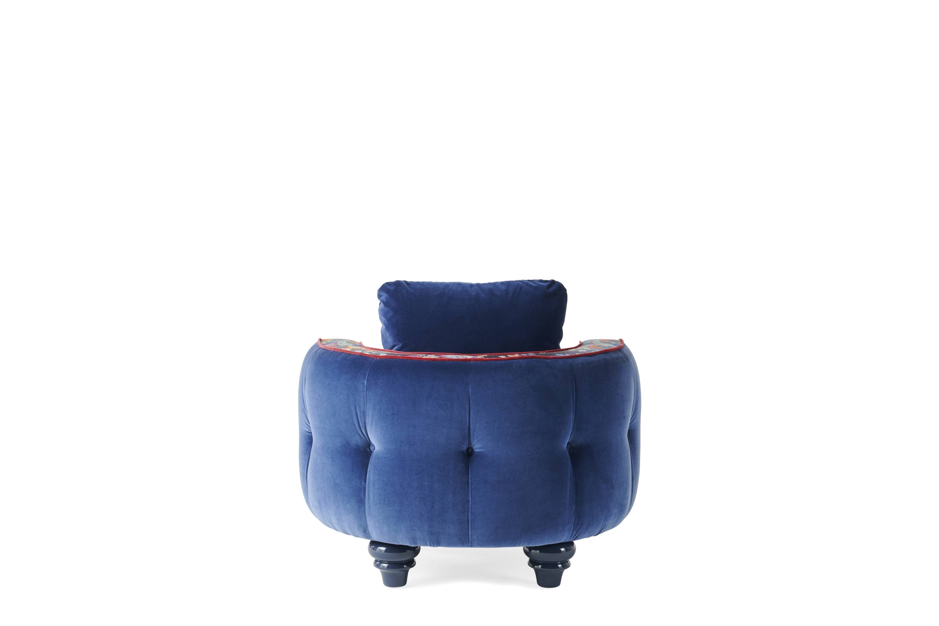 EHI_CARESSE_armchair_T.CAESA01BFFAD_2026_04.jpg