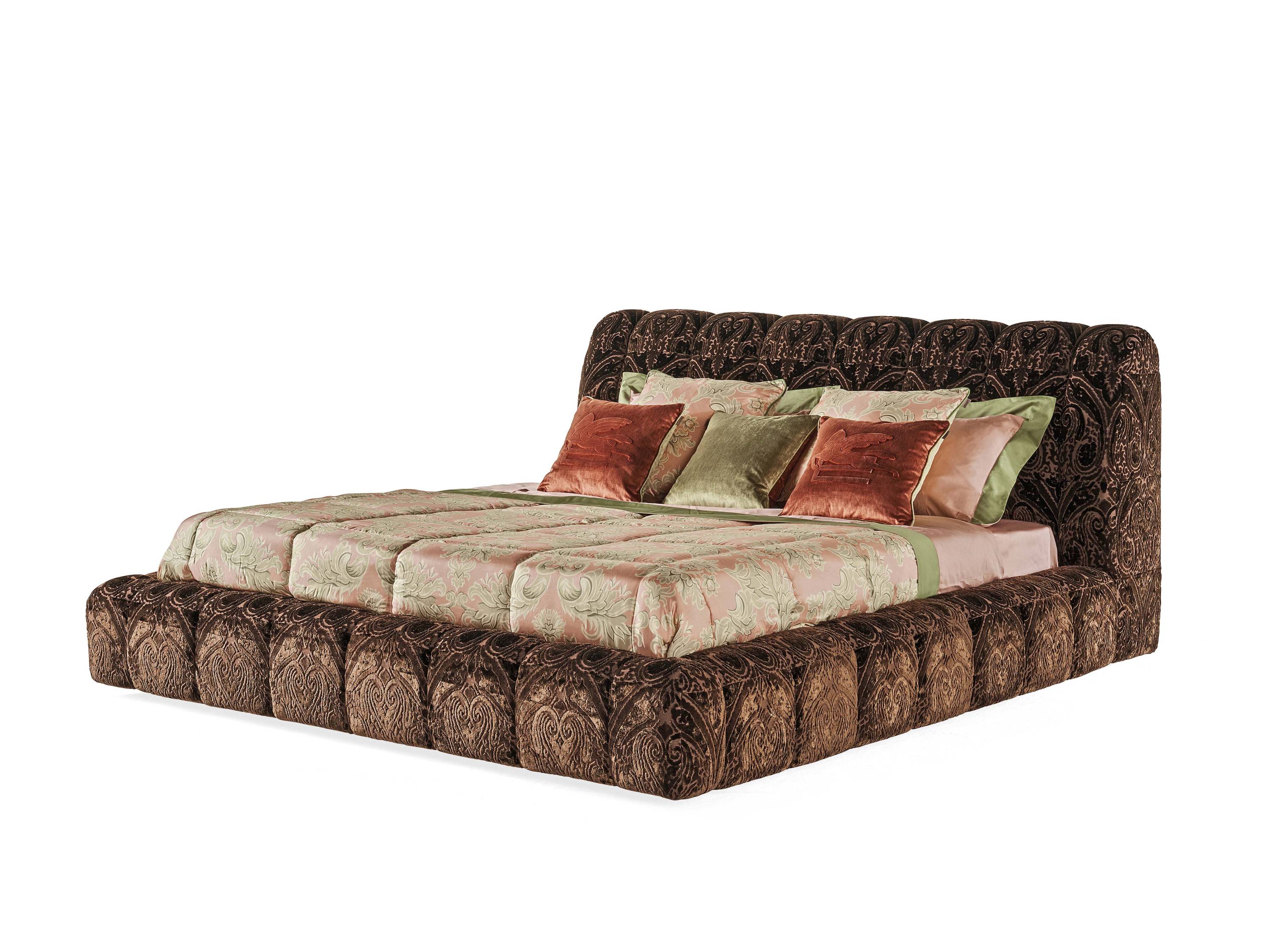 ETRO HOME INTERIORS_QUILTANA_bed_02.jpg