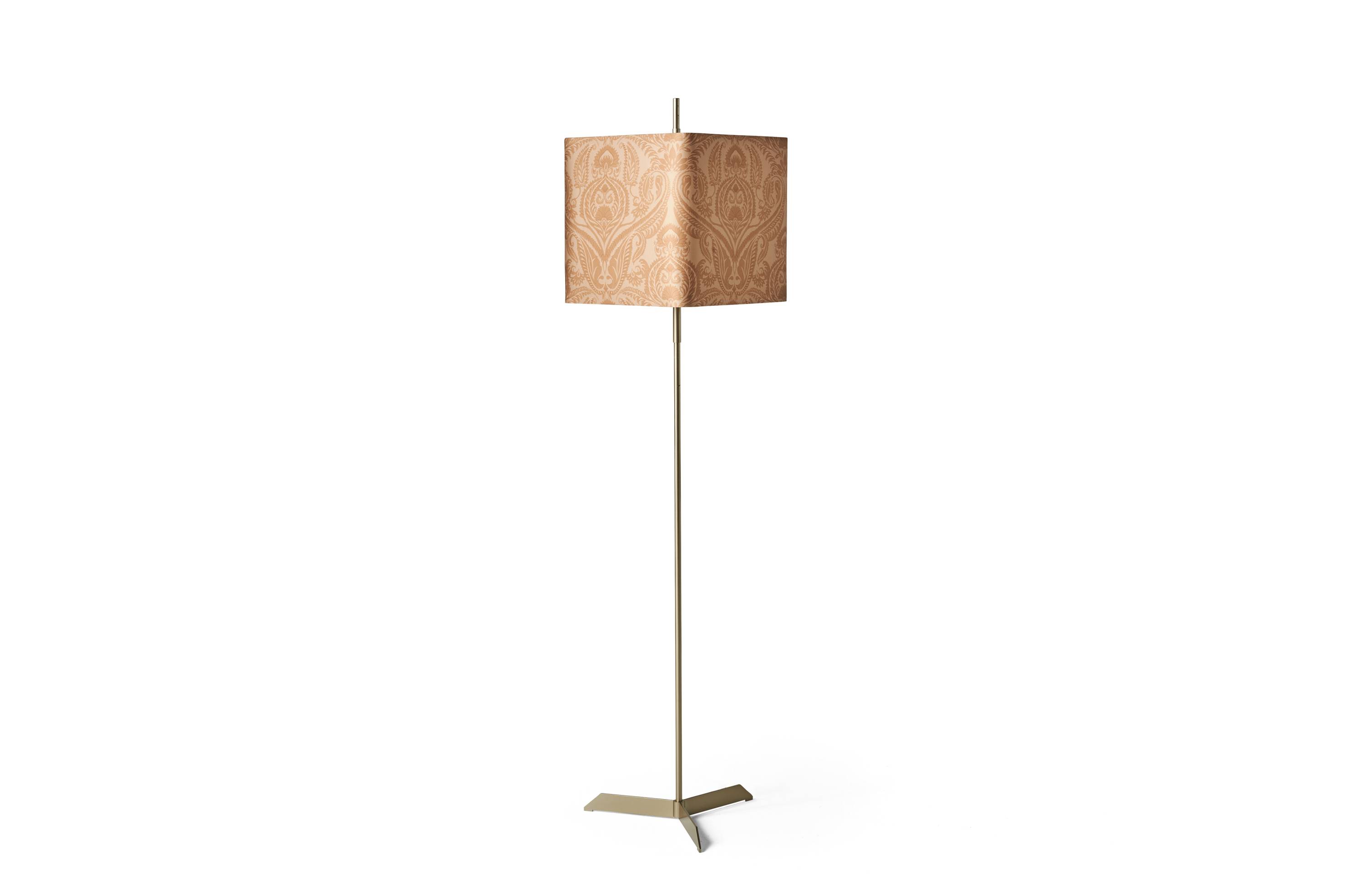 EHI_DICE_floor lamp_02.jpg