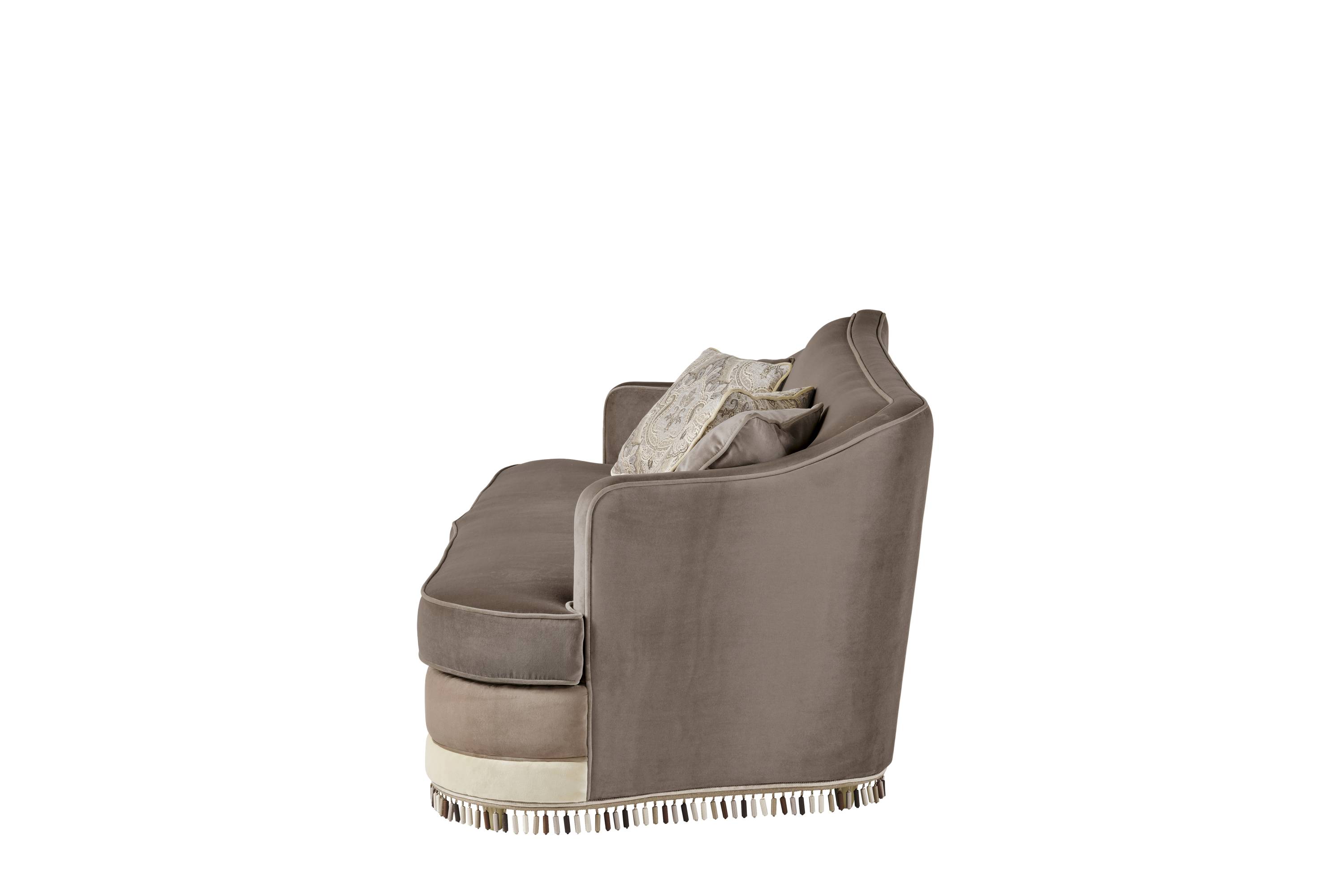 EHI_AMINA_2-seater-sofa_T.AMISA02AFFAA_2025_03.jpg